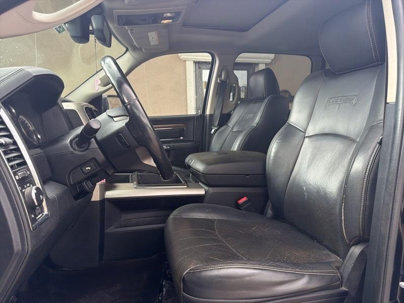 RAM 1500 Laramie Crew Cab SWB 4WD 2014