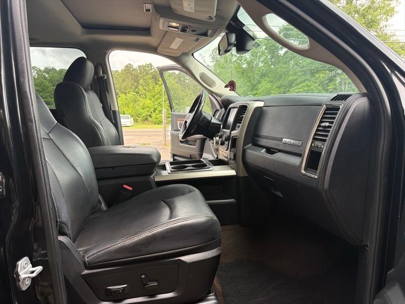 RAM 1500 Laramie Crew Cab SWB 4WD 2014