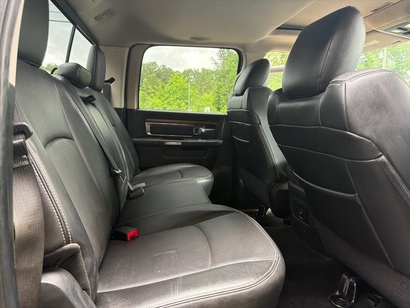 RAM 1500 Laramie Crew Cab SWB 4WD 2014