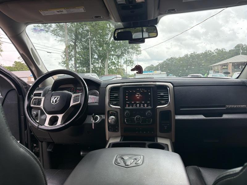 RAM 1500 Laramie Crew Cab SWB 4WD 2014