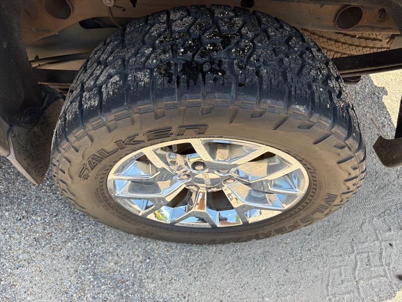 GMC Sierra 1500 4WD Crew Cab 143.5" SLT 2014