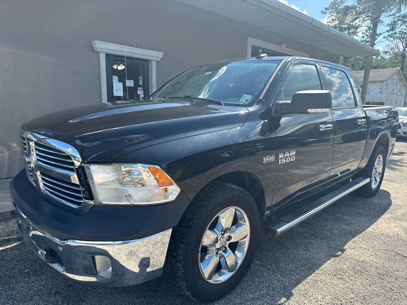 RAM 1500 4WD Crew Cab 149" Big Horn 2017