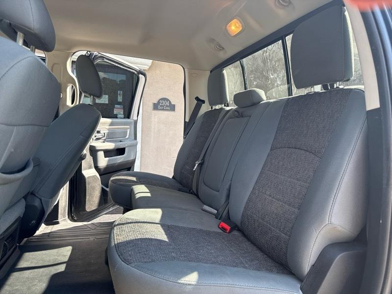 RAM 1500 4WD Crew Cab 149" Big Horn 2017