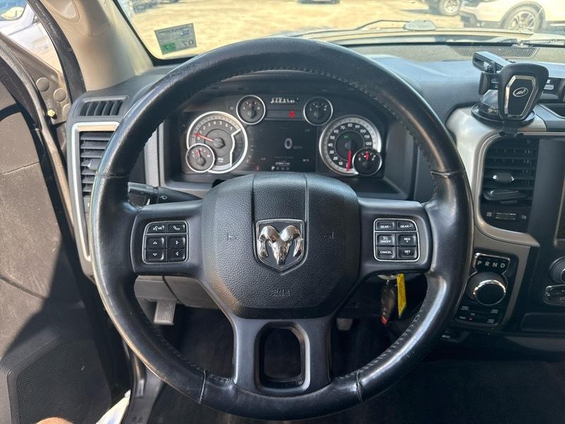 RAM 1500 4WD Crew Cab 149" Big Horn 2017