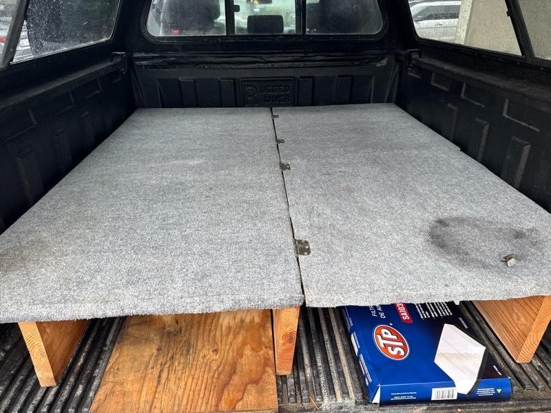 Toyota Tundra 4WD CrewMax 145.7" 5.7L SR5 (Natl) 2008