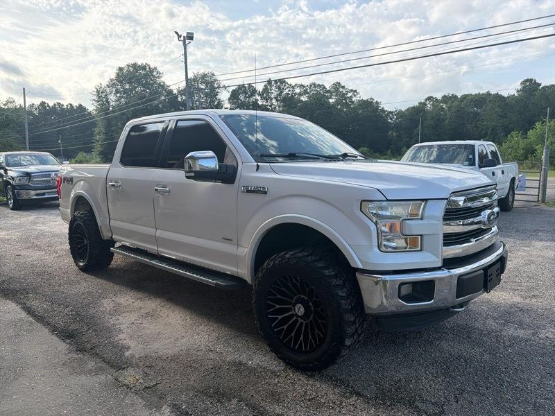 Ford F-150 4WD SuperCab 145" Lariat 2016