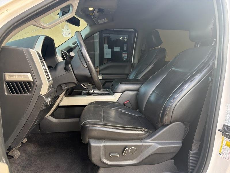 Ford F-150 4WD SuperCab 145" Lariat 2016