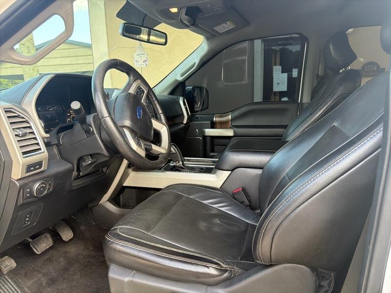 Ford F-150 4WD SuperCab 145" Lariat 2016