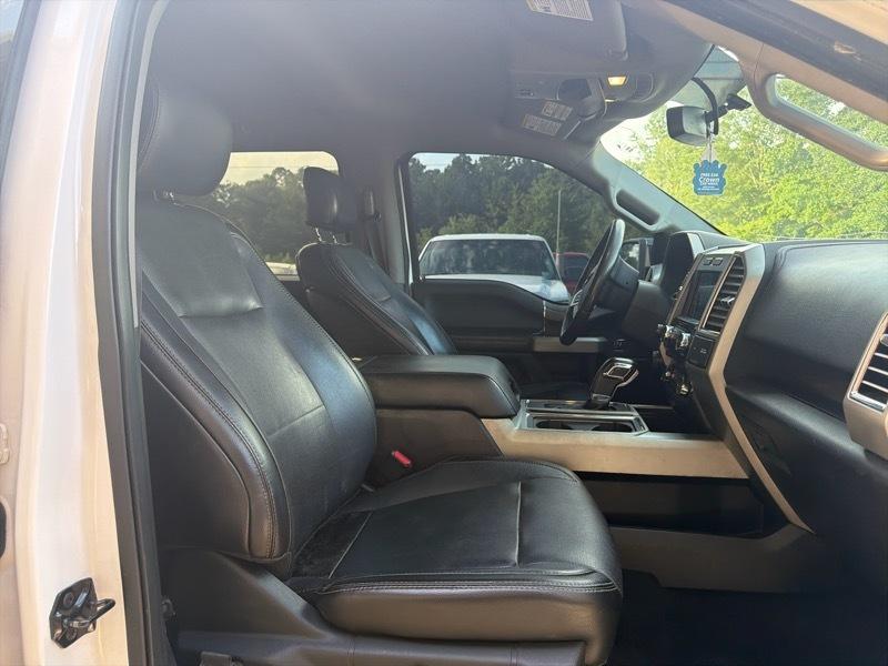Ford F-150 4WD SuperCab 145" Lariat 2016