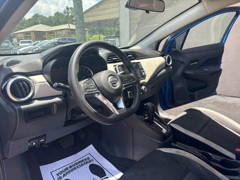 Nissan Versa SV 2022