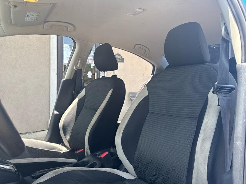 Nissan Versa SV 2022