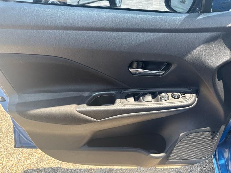 Nissan Versa SV 2022