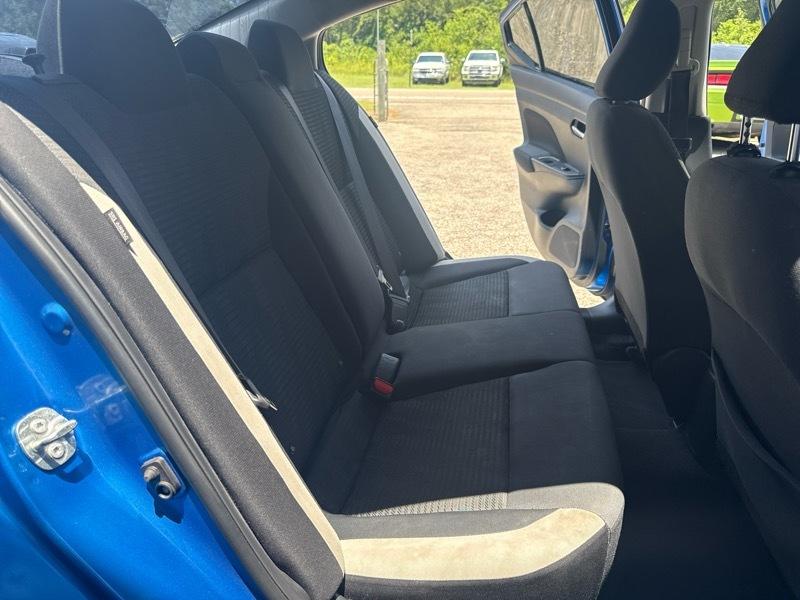 Nissan Versa SV 2022