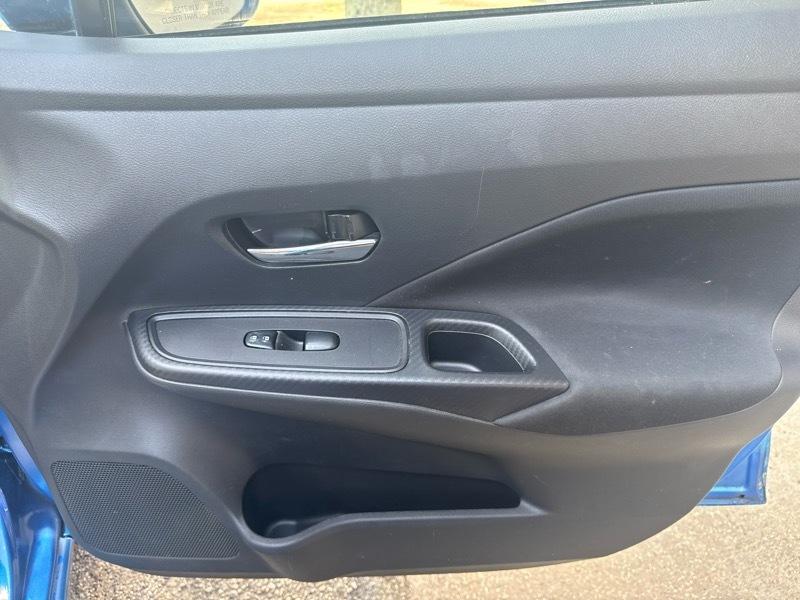 Nissan Versa SV 2022
