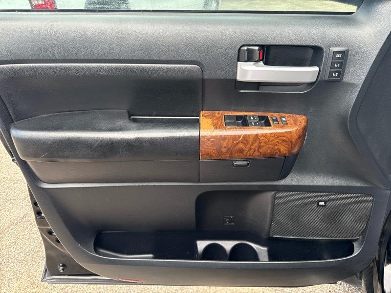 Toyota Tundra Limited 5.7L CrewMax 4WD 2012