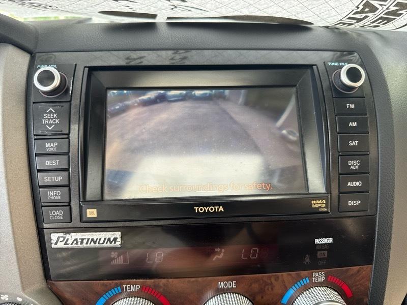 Toyota Tundra Limited 5.7L CrewMax 4WD 2012