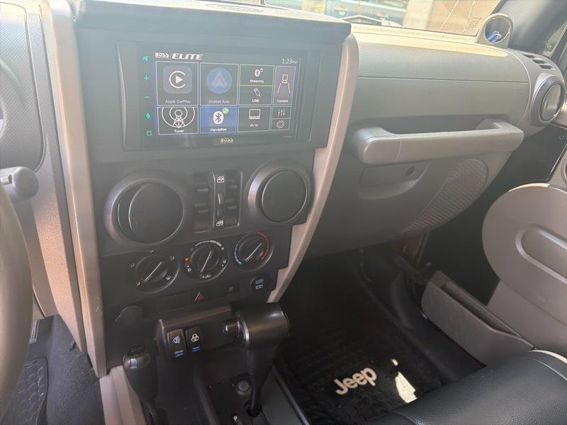 Jeep Wrangler Unlimited Sahara 4WD 2007