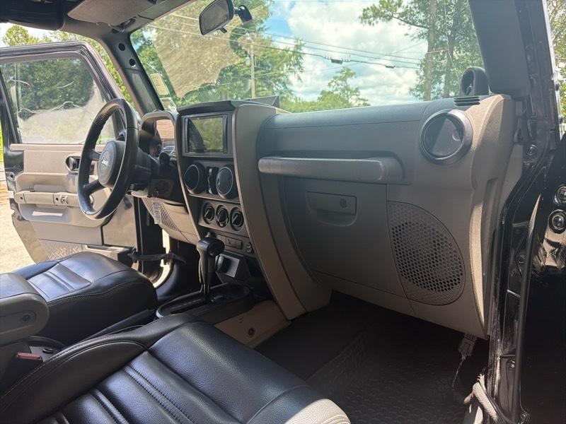 Jeep Wrangler Unlimited Sahara 4WD 2007