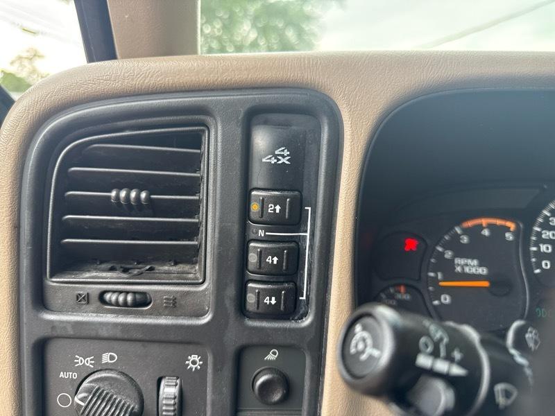 Chevrolet Silverado 2500HD 4WD Crew Cab 167" LT w/1LT 2005
