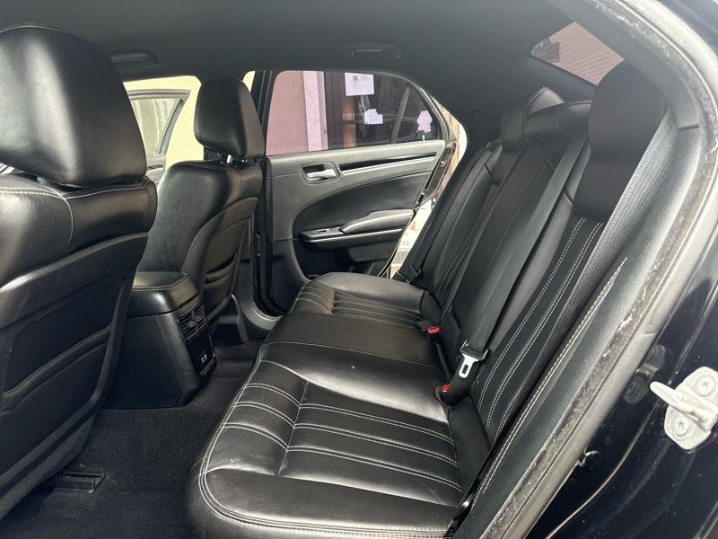 Chrysler 300 S V6 RWD 2019
