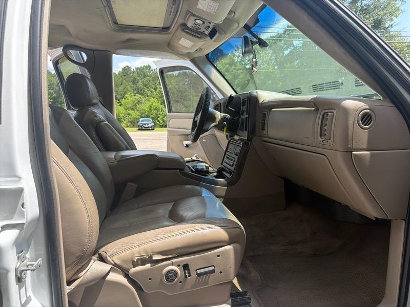 GMC Sierra 1500 Denali Crew Cab Short Bed 4WD 2005