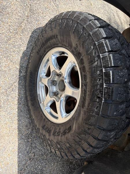 GMC Sierra 1500 Denali Crew Cab Short Bed 4WD 2005