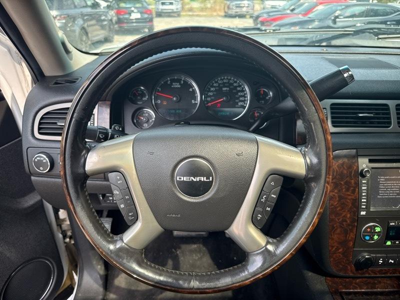 GMC Sierra 2500HD Denali Crew Cab 4WD 2012