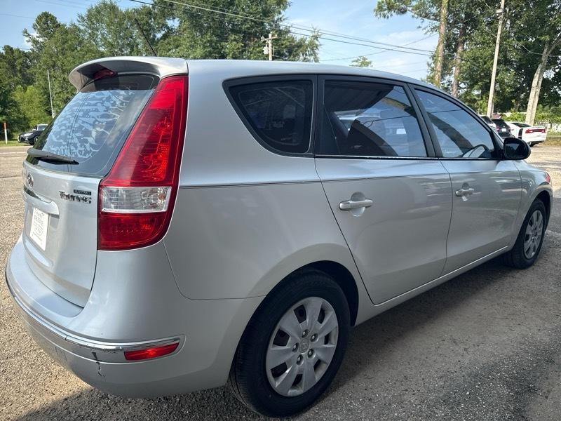 Hyundai Elantra Touring SE Manual 2010