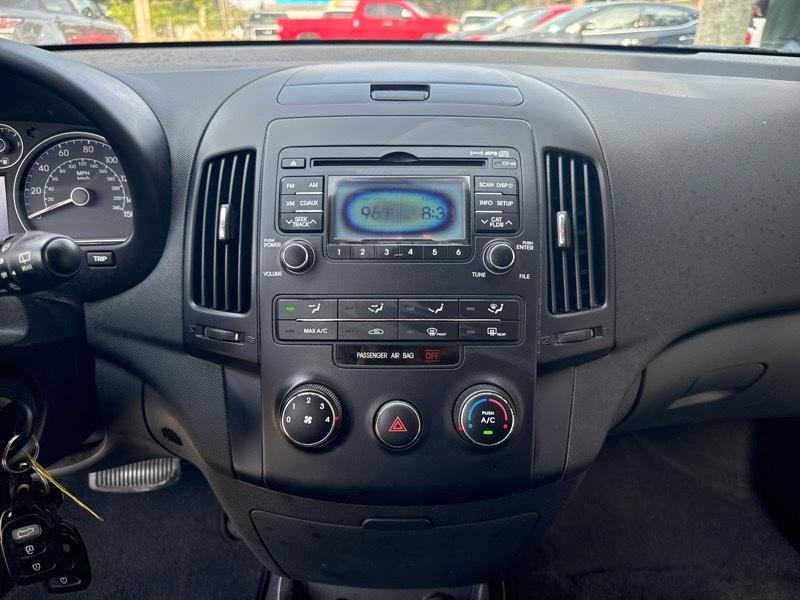 Hyundai Elantra Touring SE Manual 2010