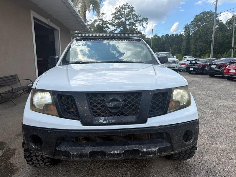 Nissan Frontier LE Crew Cab 4WD 2010