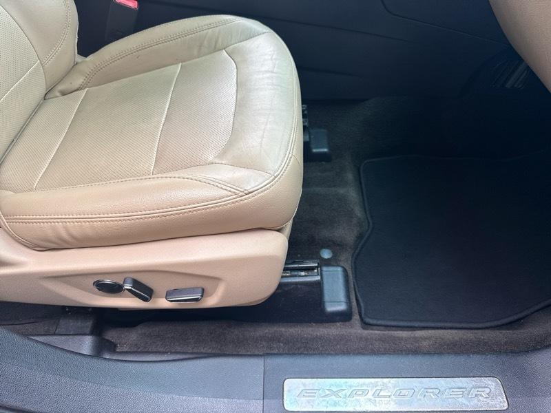 Ford Explorer Limited FWD 2016