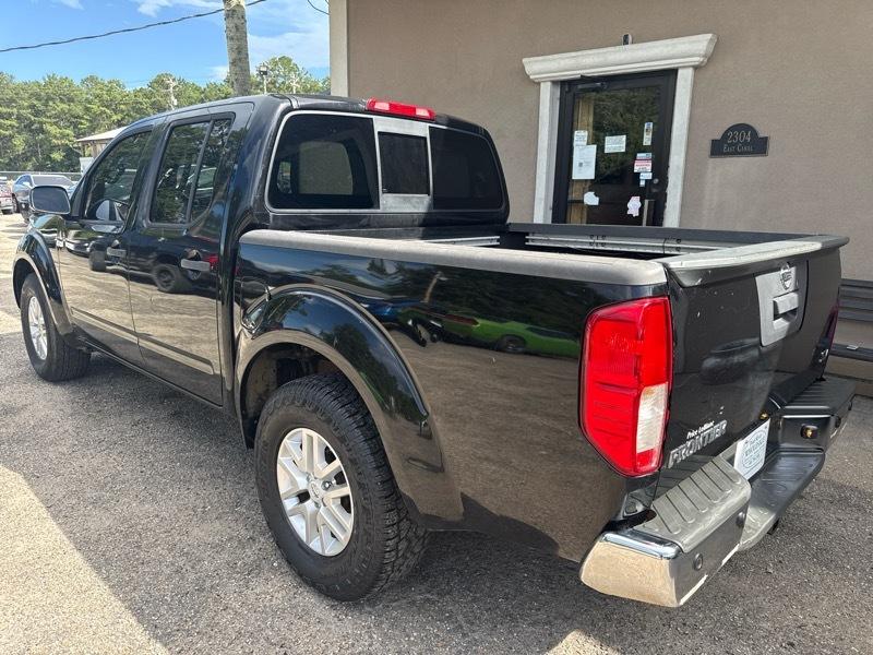 Nissan Frontier S Crew Cab 5AT 2WD 2015