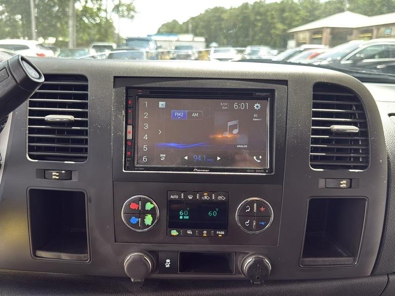 Chevrolet Silverado 1500 1LT Crew Cab 2WD 2012