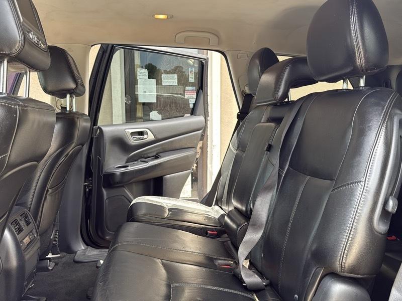 Nissan Pathfinder S 4WD 2014