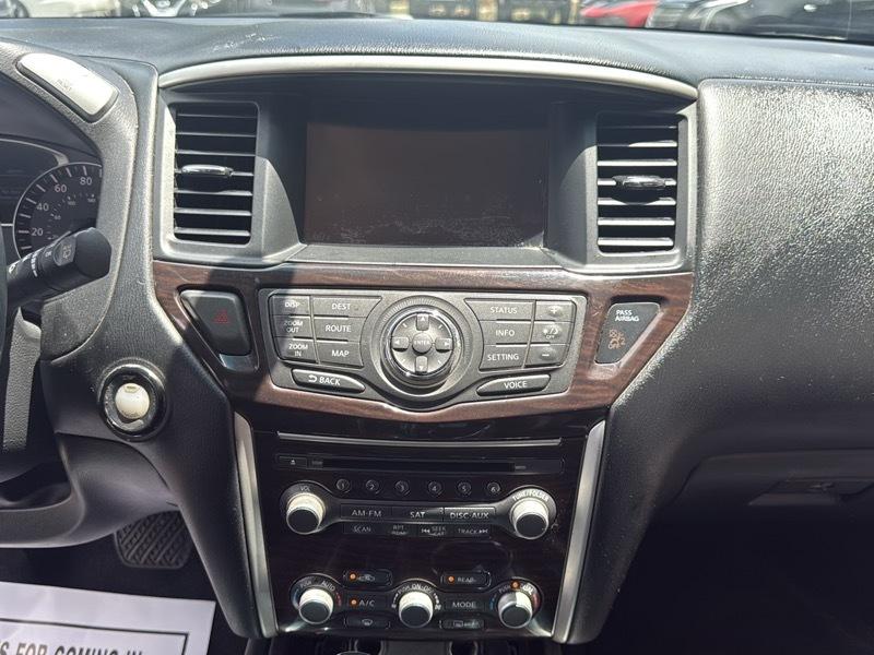Nissan Pathfinder S 4WD 2014