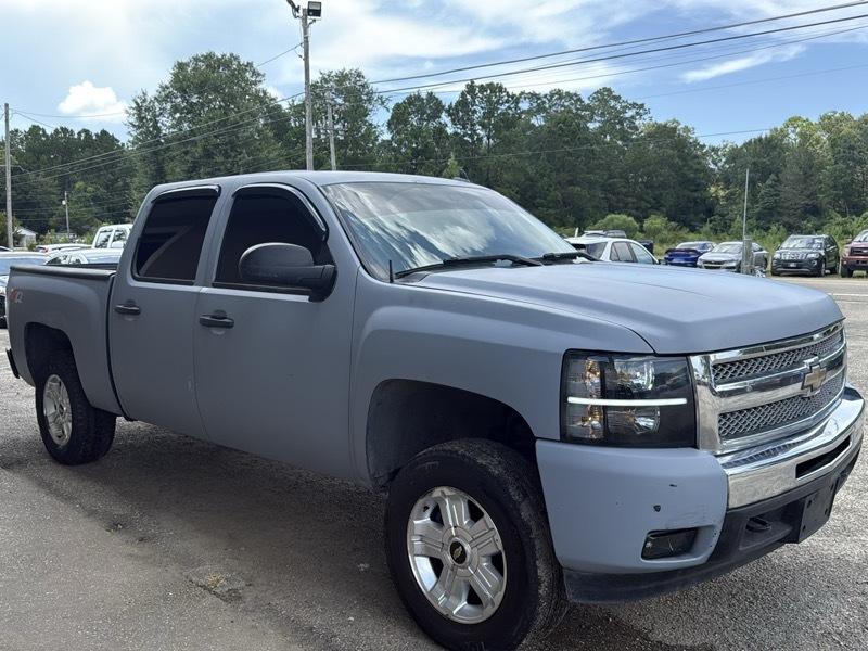 Chevrolet Silverado 1500 1LT Crew Cab 4WD 2011