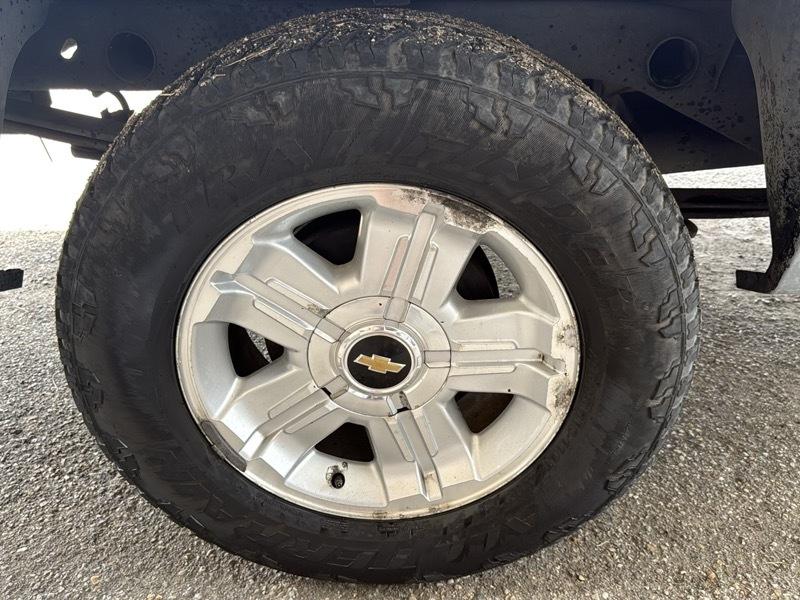 Chevrolet Silverado 1500 1LT Crew Cab 4WD 2011