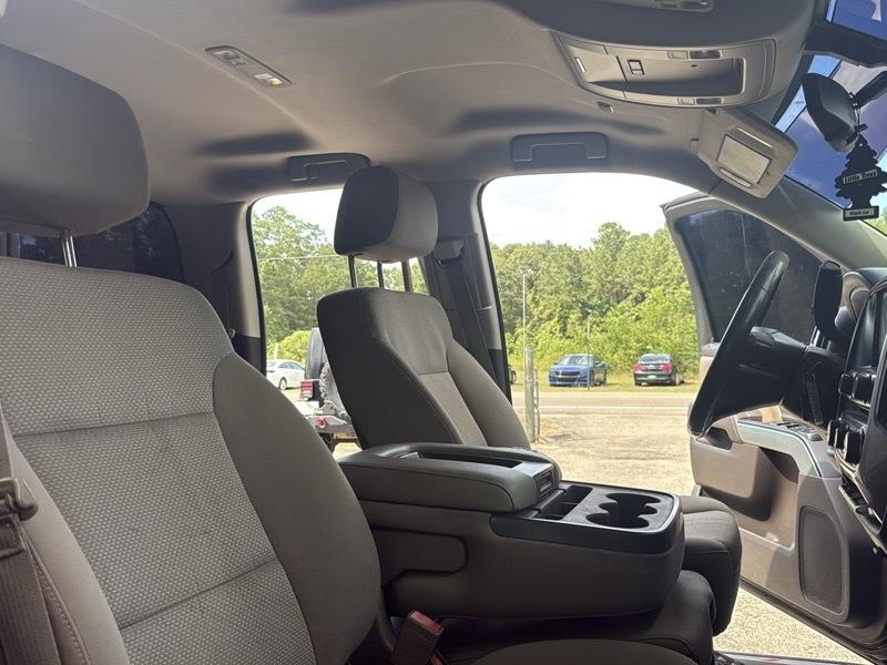 Chevrolet Silverado 1500 4WD Crew Cab 147" LT w/1LT 2015