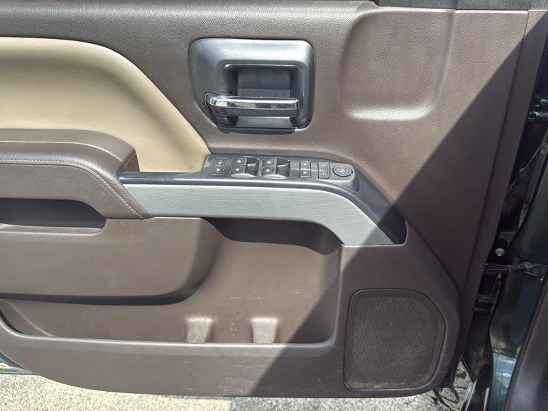 Chevrolet Silverado 1500 4WD Crew Cab 147" LT w/1LT 2015