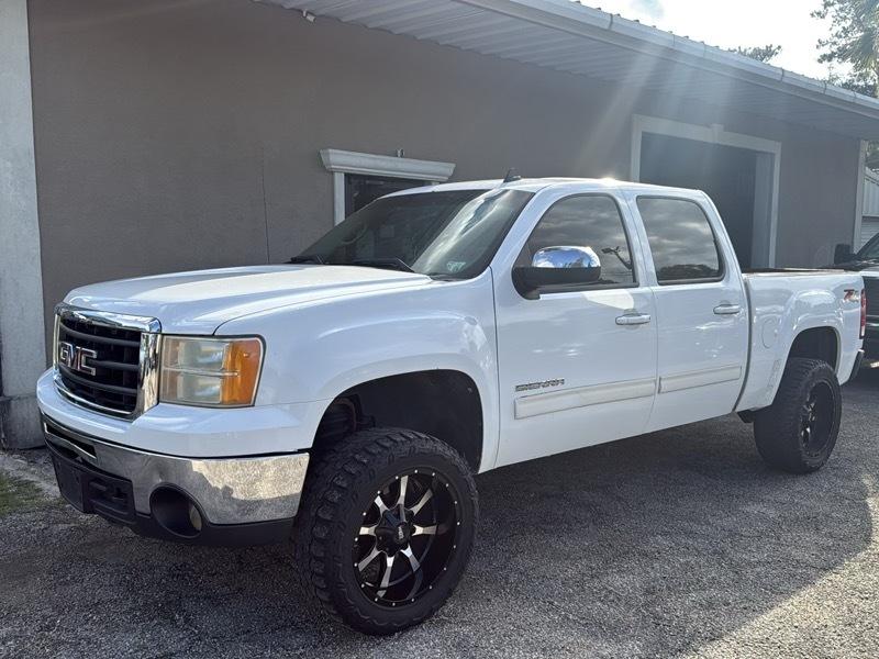 GMC Sierra 1500 4WD Crew Cab 147" SLT 2011