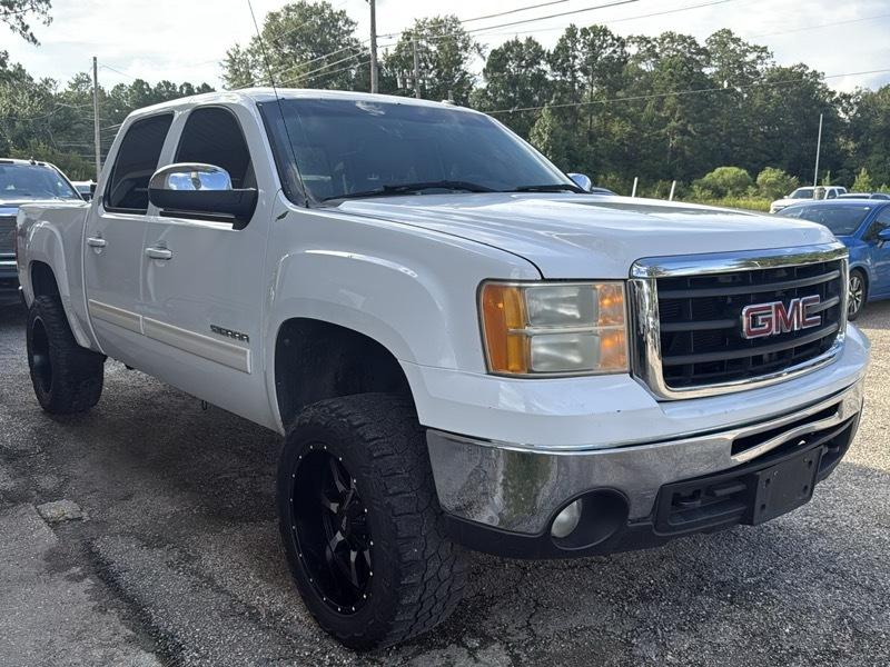 GMC Sierra 1500 4WD Crew Cab 147" SLT 2011