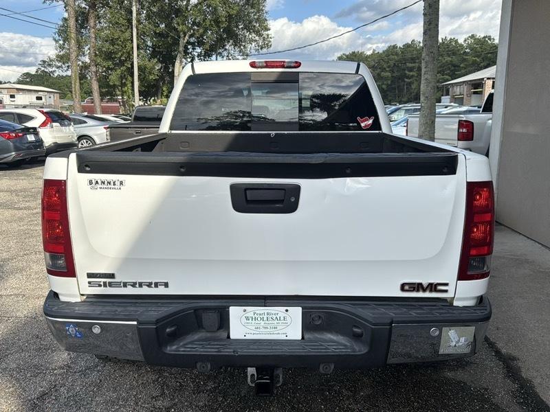 GMC Sierra 1500 4WD Crew Cab 147" SLT 2011