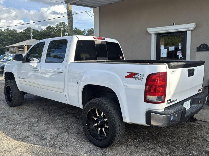 GMC Sierra 1500 4WD Crew Cab 147" SLT 2011