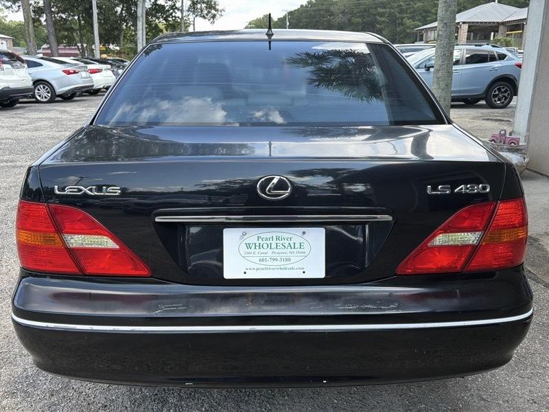 Lexus LS 430 Sedan 2002