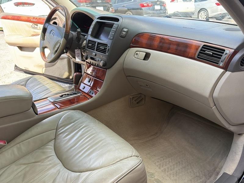 Lexus LS 430 Sedan 2002