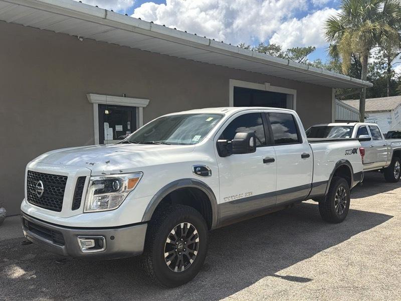 Nissan Titan XD Platinum Reserve Crew Cab 4WD 2018