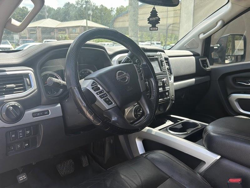 Nissan Titan XD Platinum Reserve Crew Cab 4WD 2018
