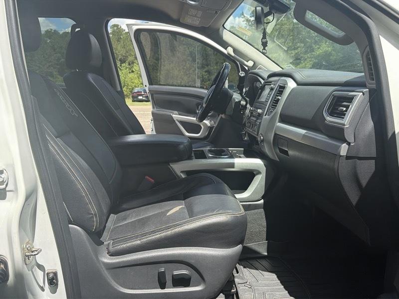 Nissan Titan XD Platinum Reserve Crew Cab 4WD 2018