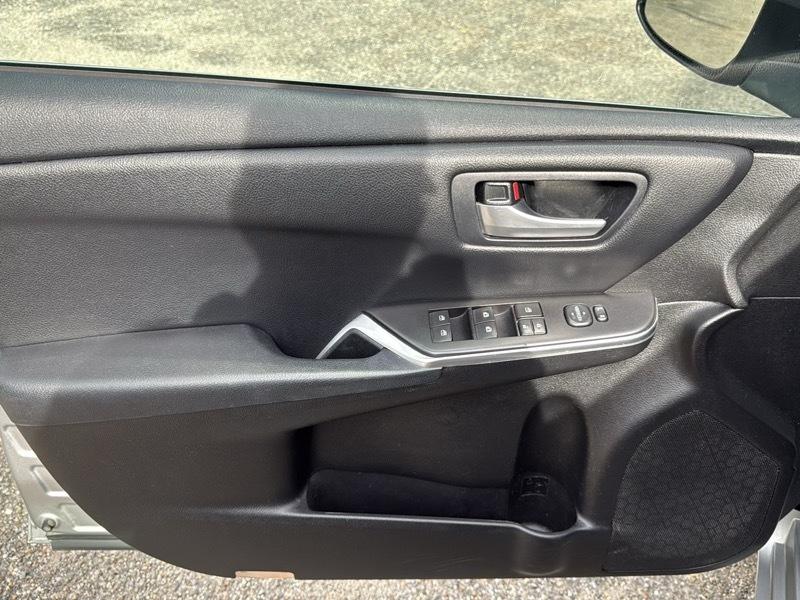 Toyota Camry SE 2017