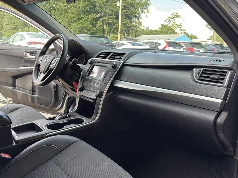 Toyota Camry SE 2017
